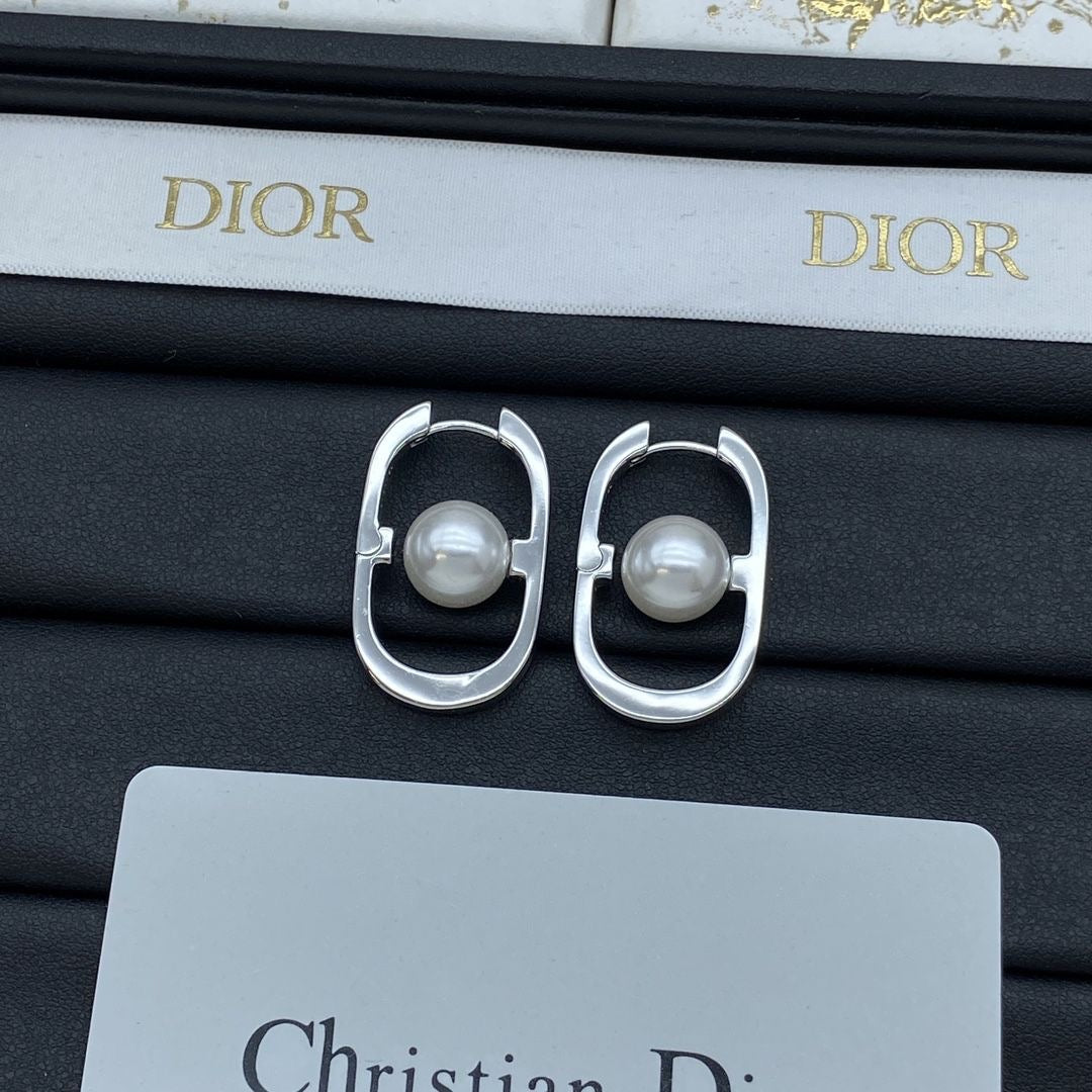 DIA* 24 New CD Pearl Earrings