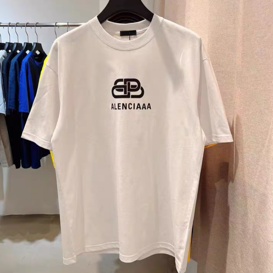 BALENC* classic lock letter T-shirt (synchronized with counters)