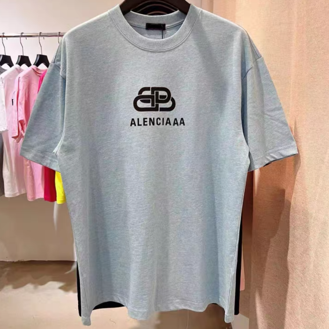 BALENC* classic lock letter T-shirt (synchronized with counters)