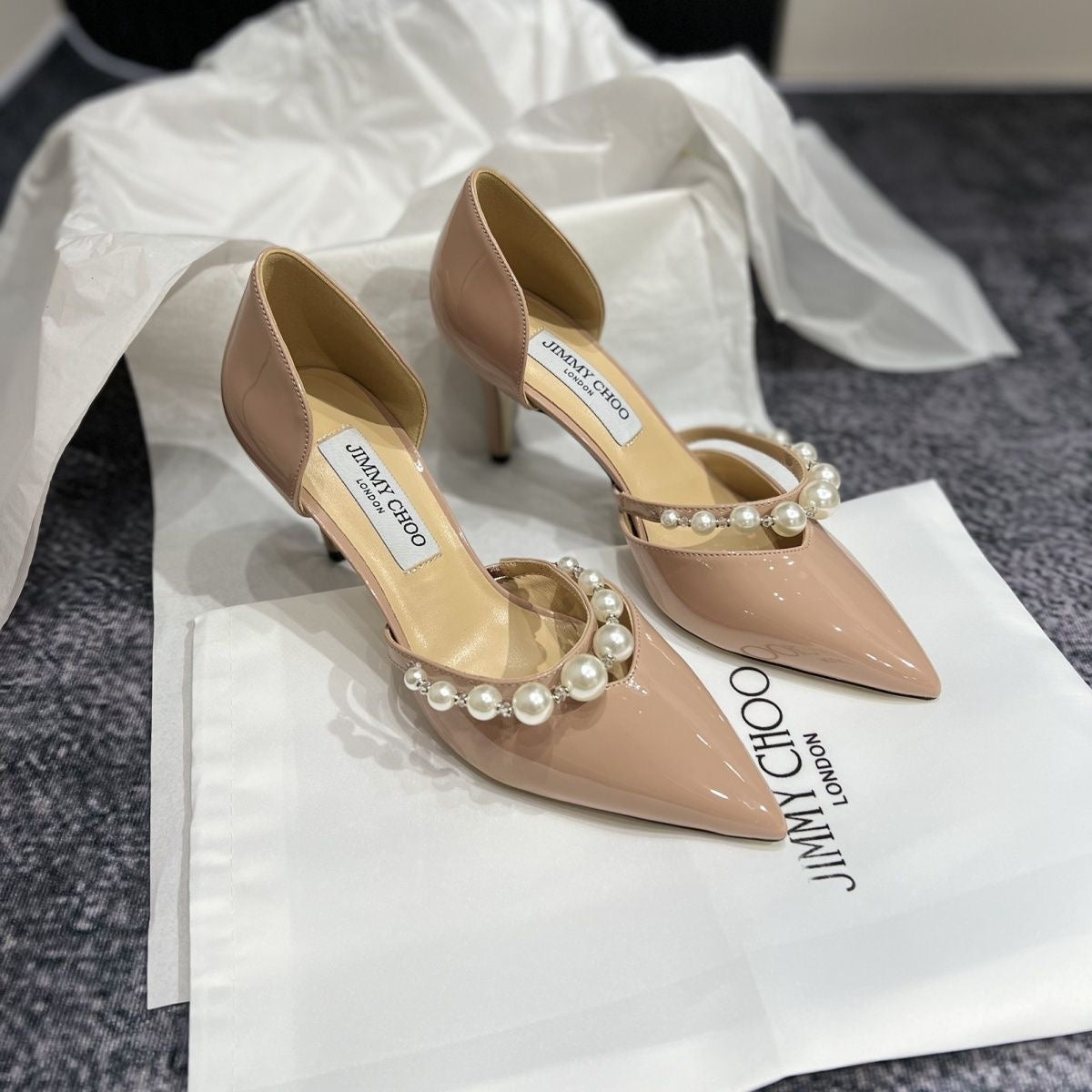 JIM* CHO*  High heel