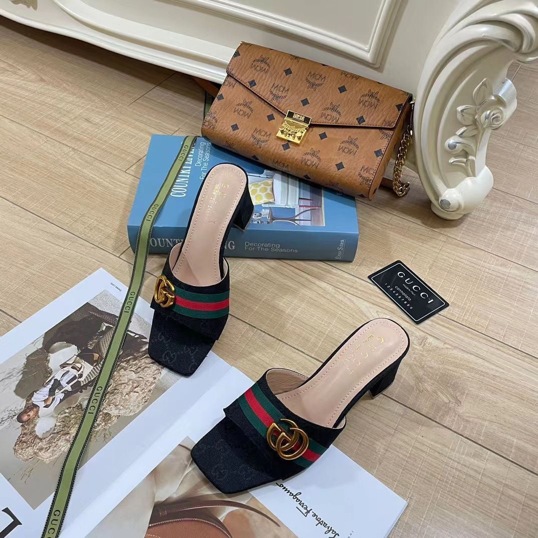 GG summer hundred with square buckle a flip-flop