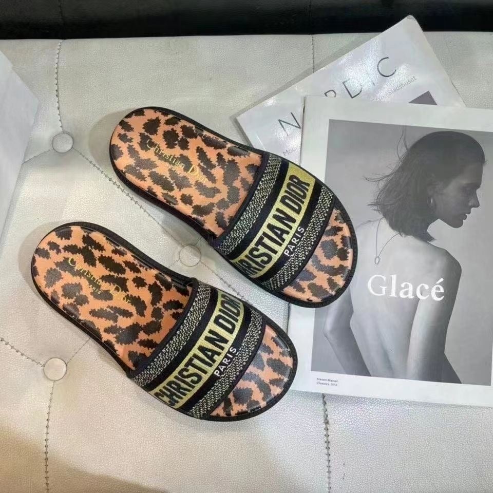 23 Summer thick-soled height-boosting super soft slippers