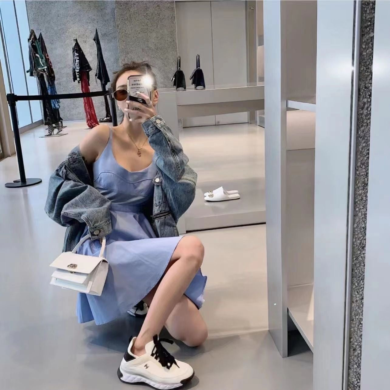 C   low-top trainers