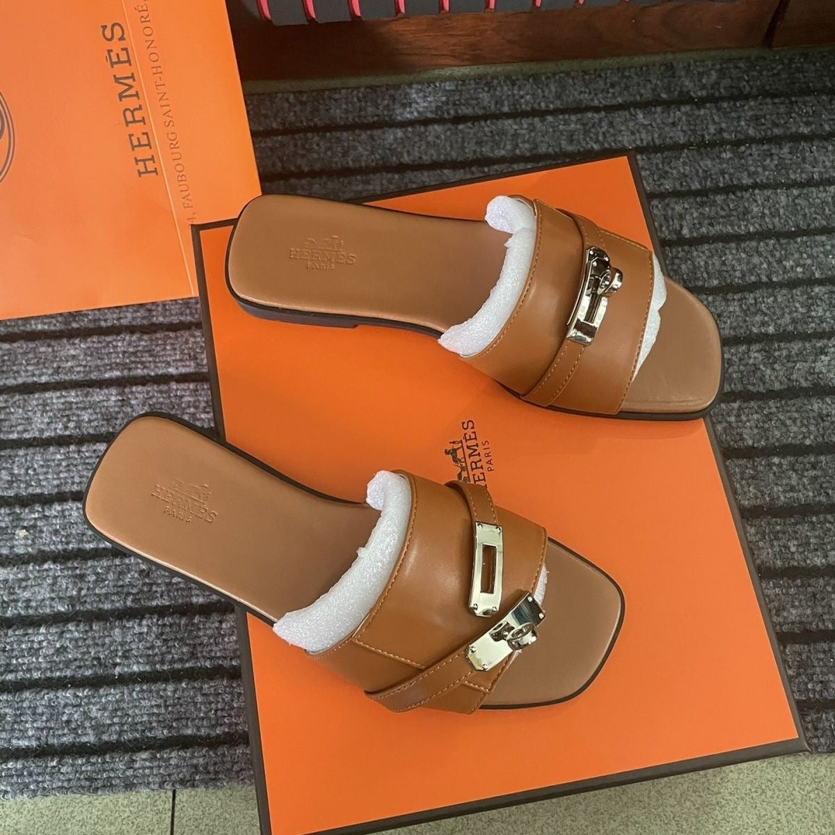 HE*    flip-flops