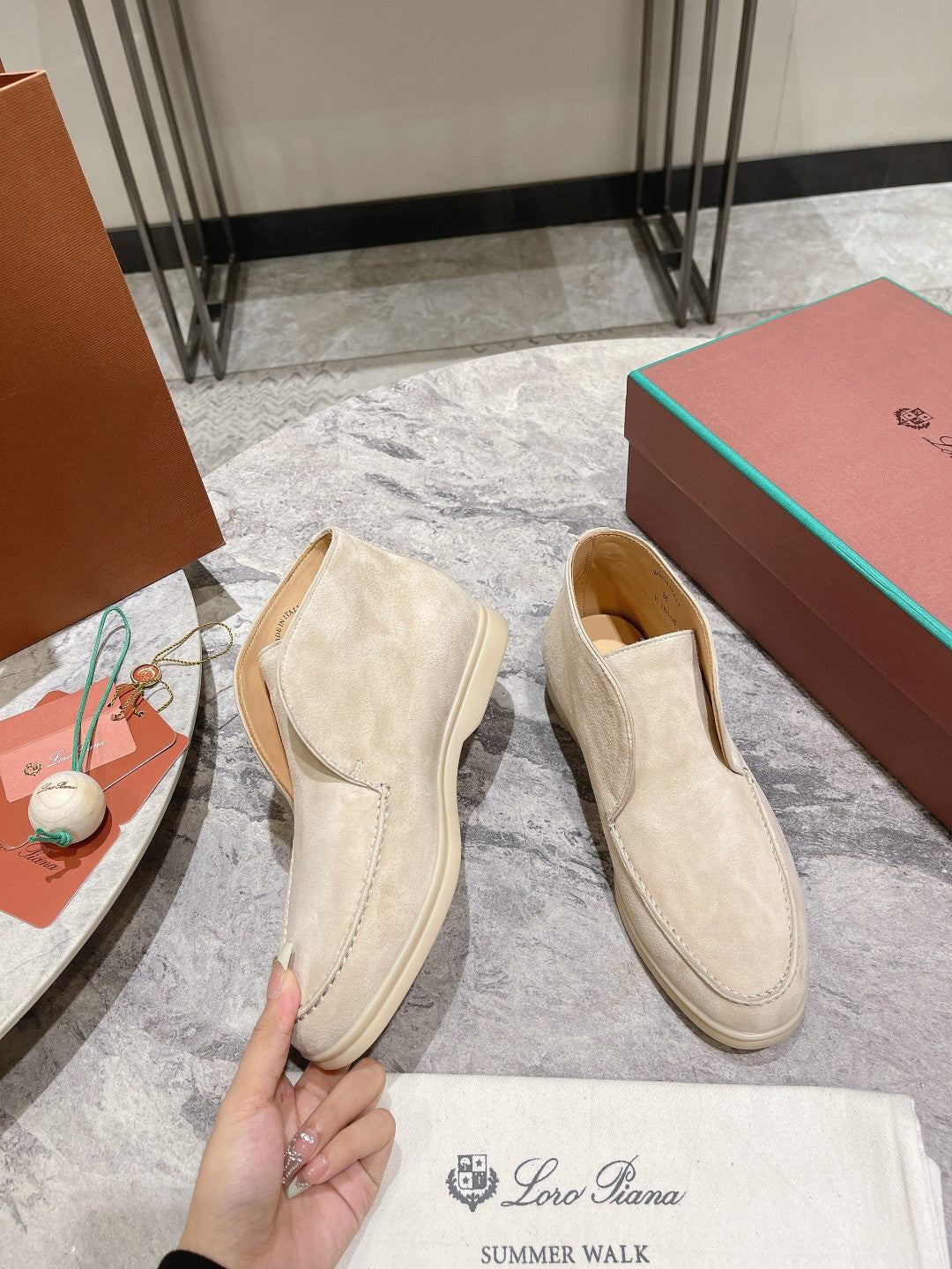 Loro Pia**/ Top quality classic British style tassel flat loafers VIP1:1