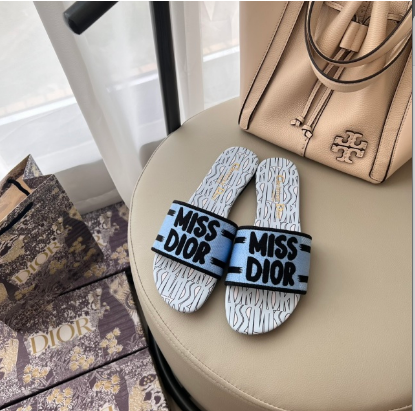 DIO* 25SS embroidered slippers