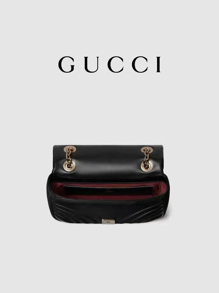 Casual and versatile chain bag