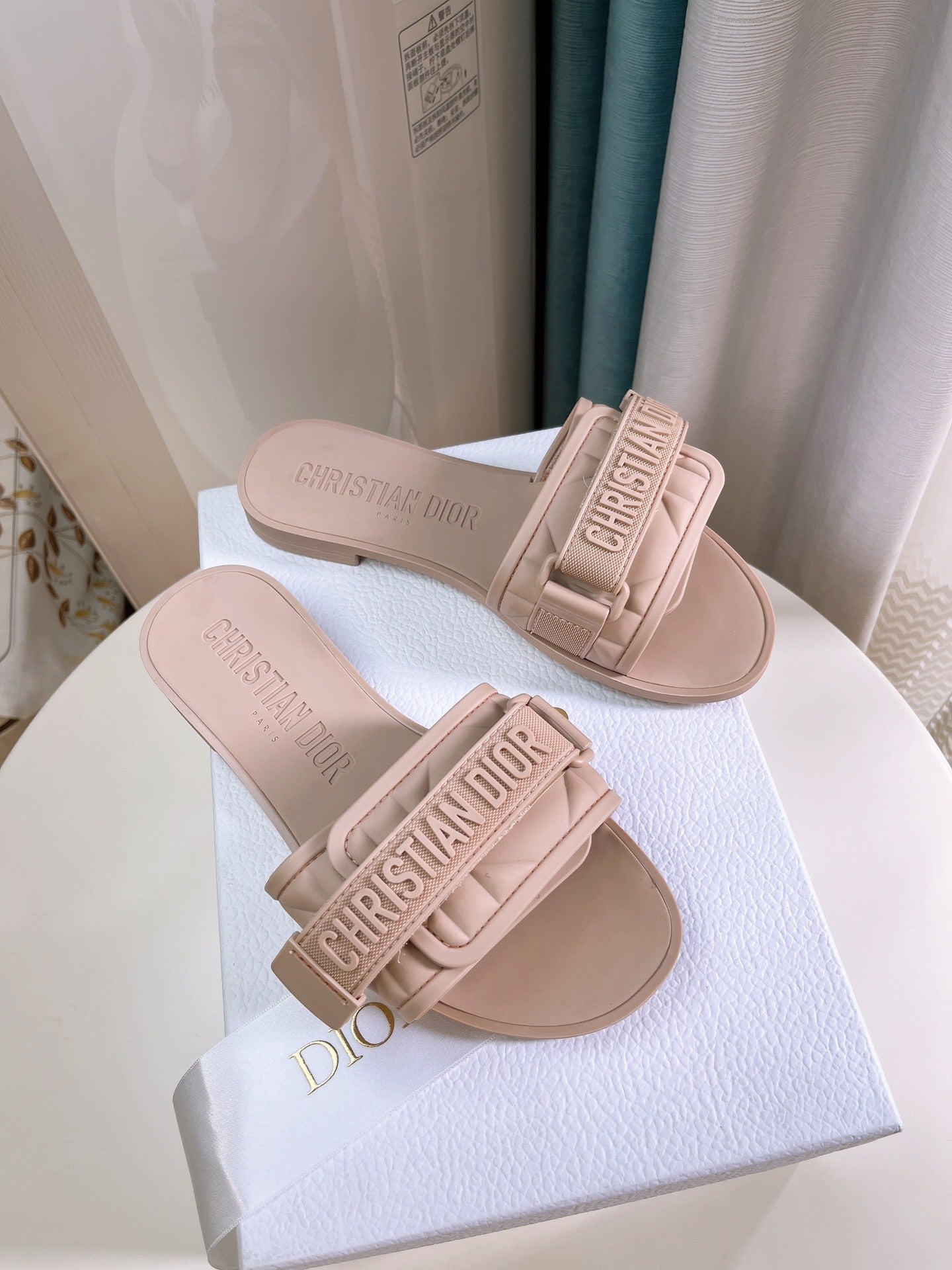 DIct series beach shoes  VIP1:1