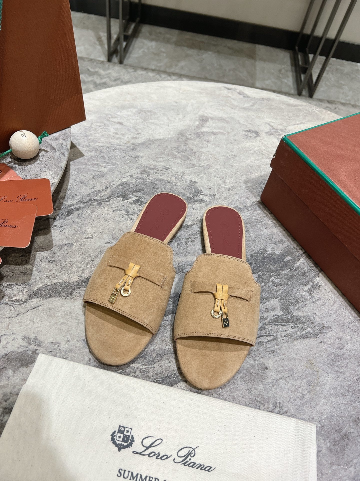 Loro Pian* Classic full leather British tassel flat slippers