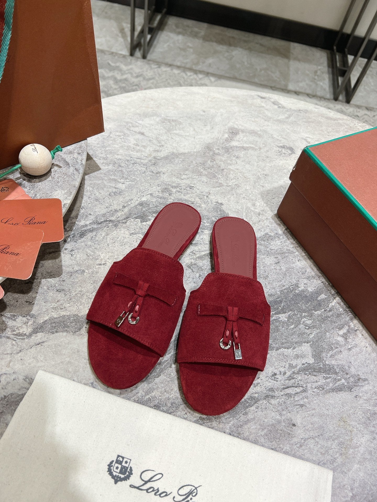 Loro Pian* Classic full leather British tassel flat slippers