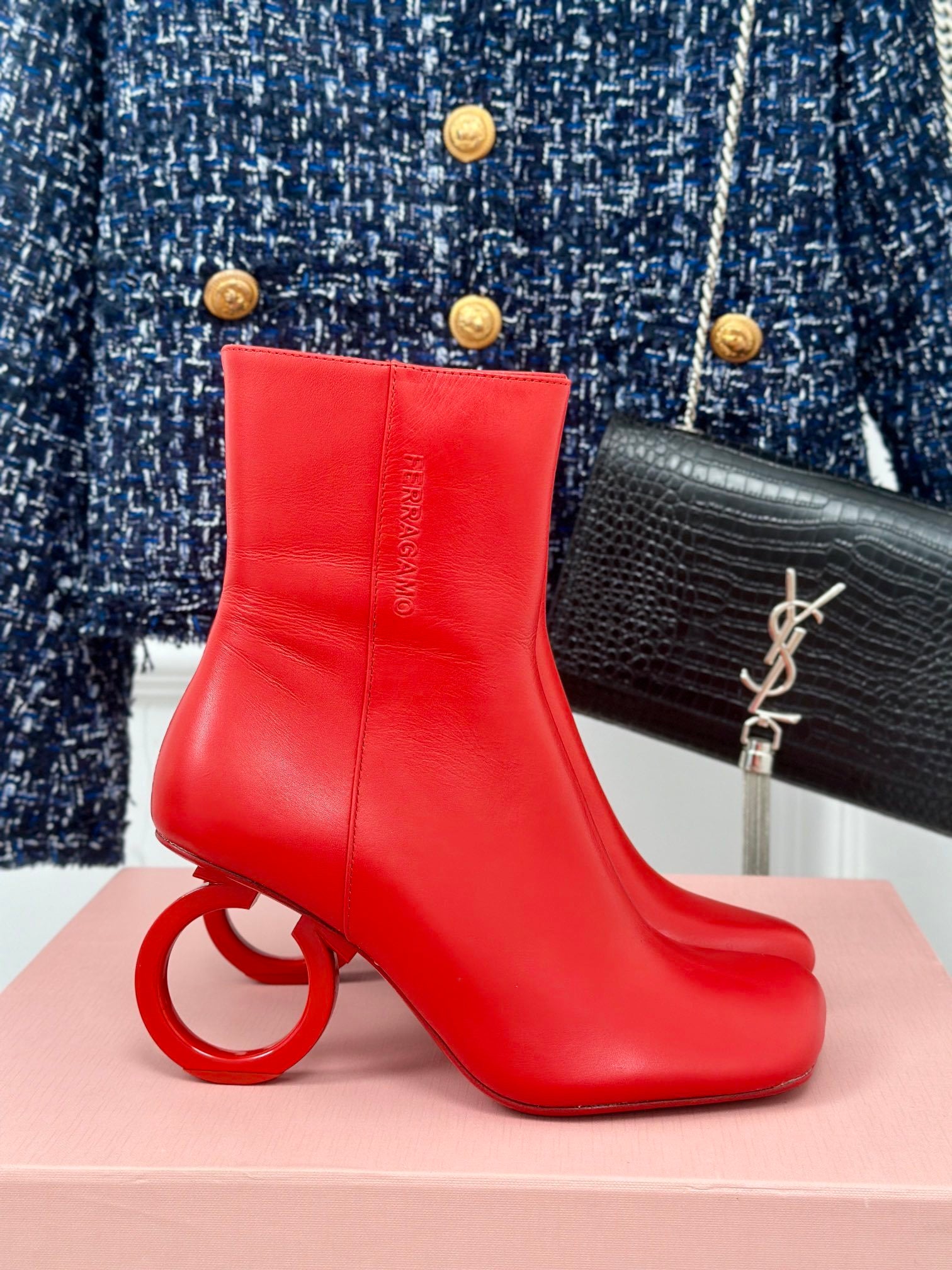 Ferragam*2025 autumn and winter new VIP1:1 metal heel short boots