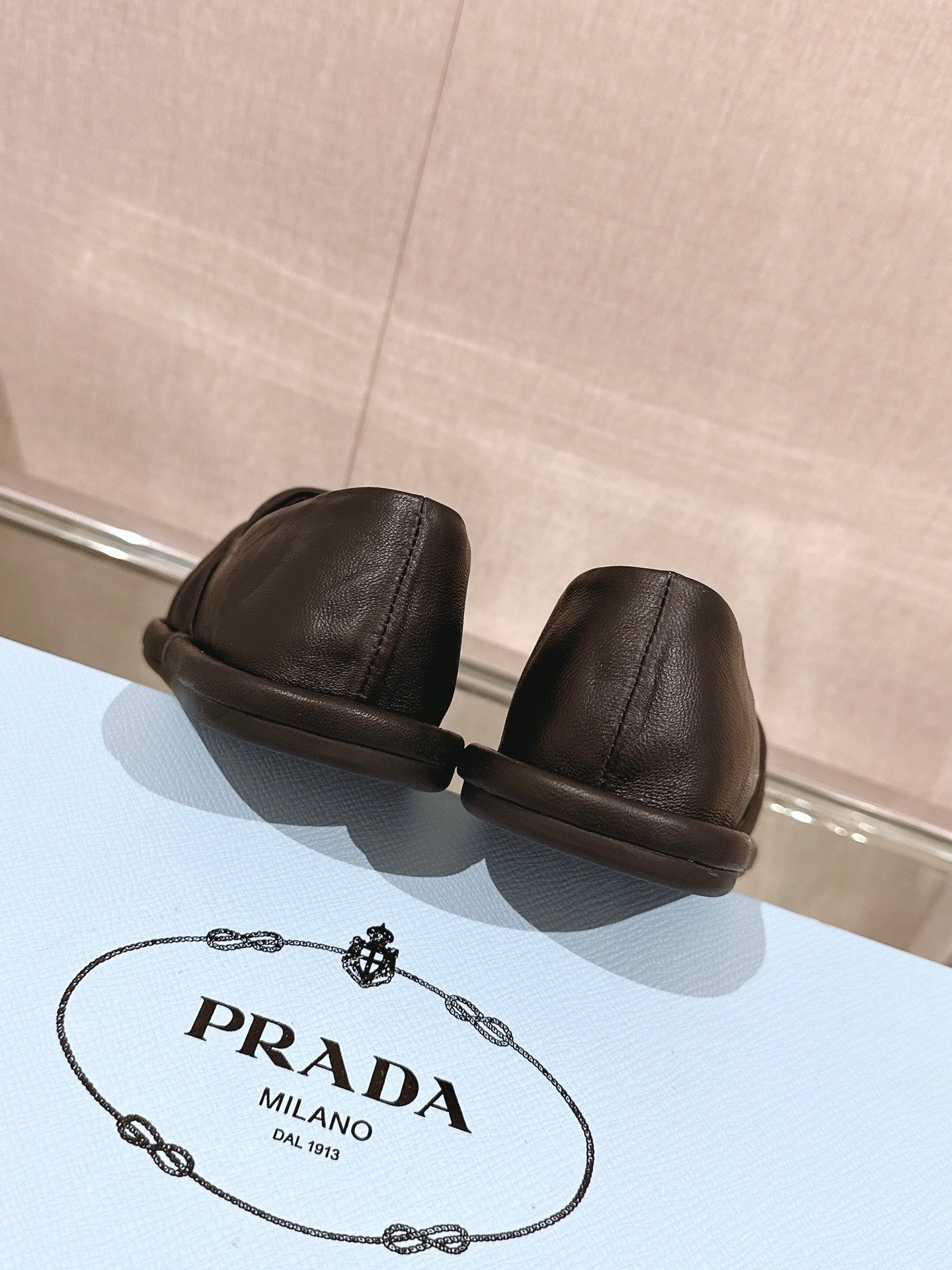 P new loafers top quality 1:1 VIP