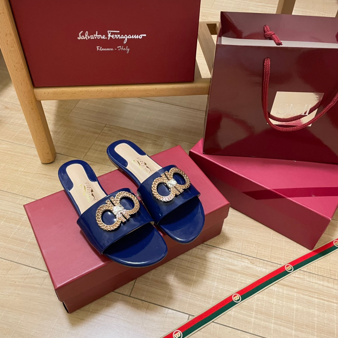 Ferragam* classic new flats