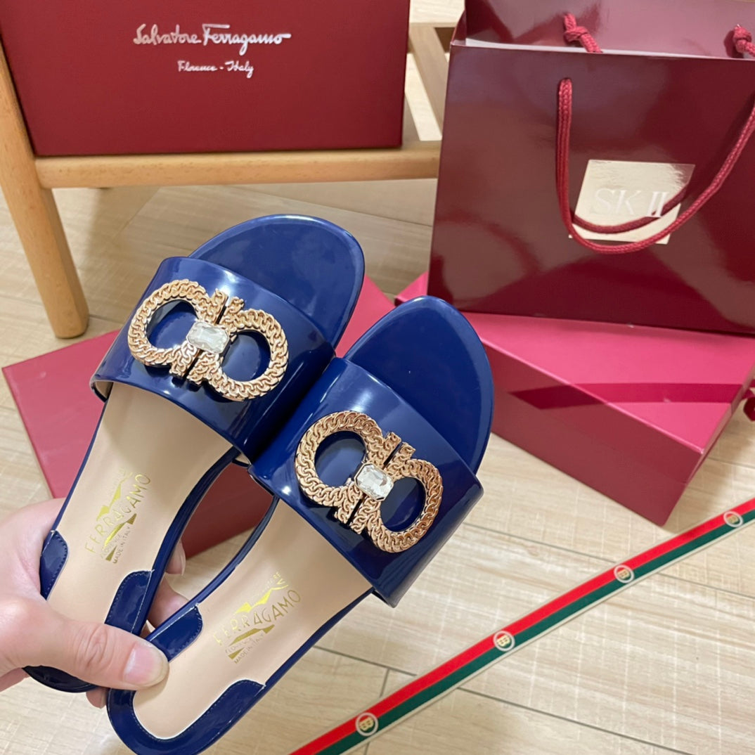 Ferragam* classic new flats