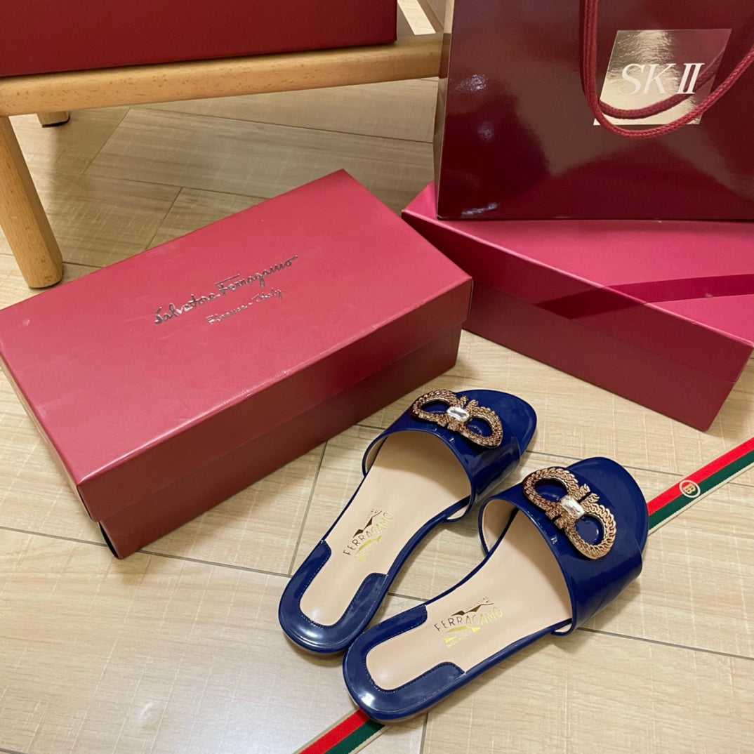 Ferragam* classic new flats