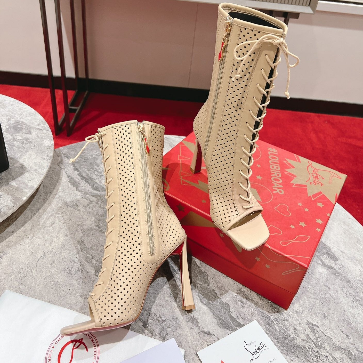 Christian Louboutin* 1: 1 VIP new hollow heel high heels
