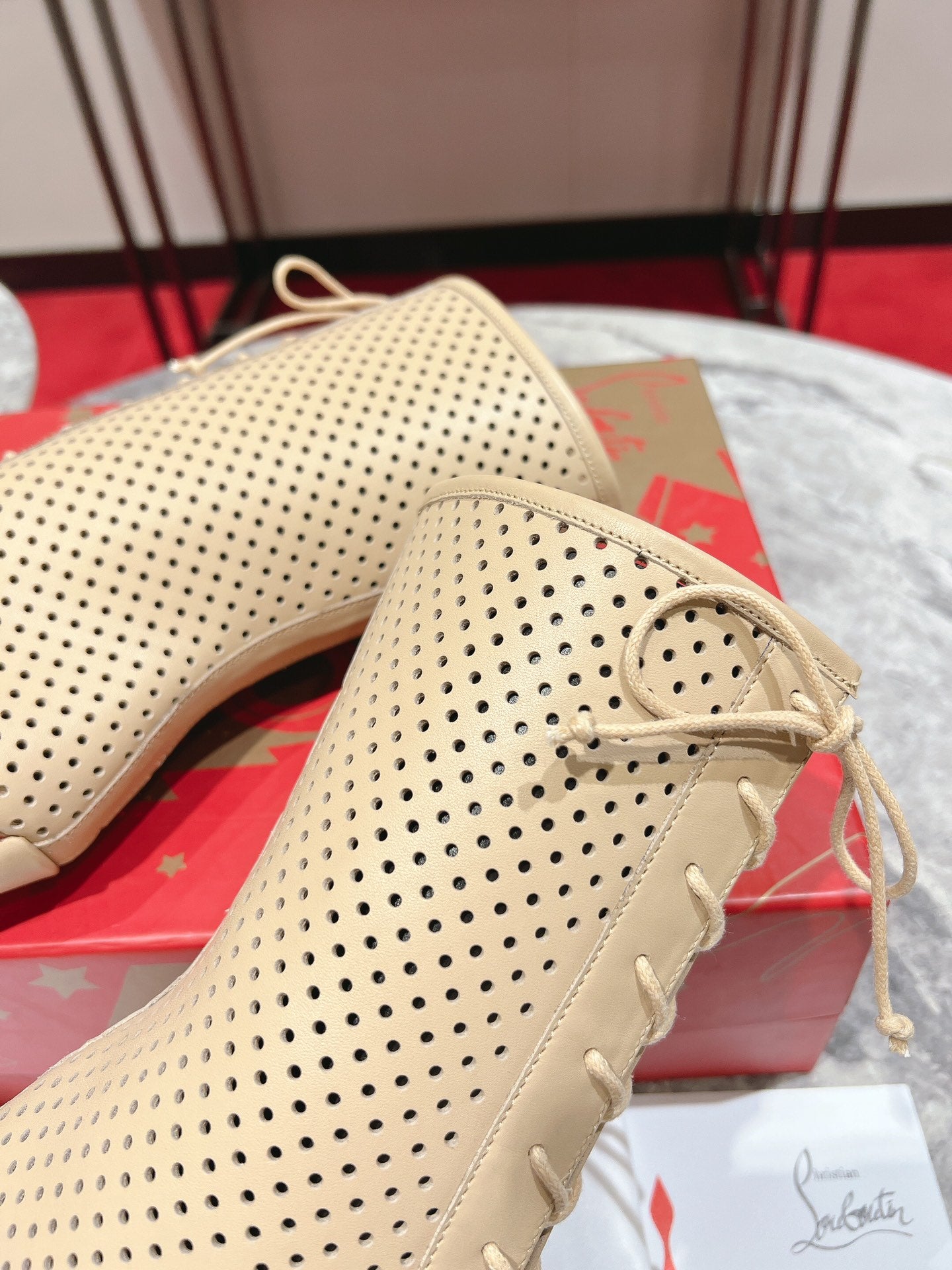 Christian Louboutin* 1: 1 VIP new hollow heel high heels