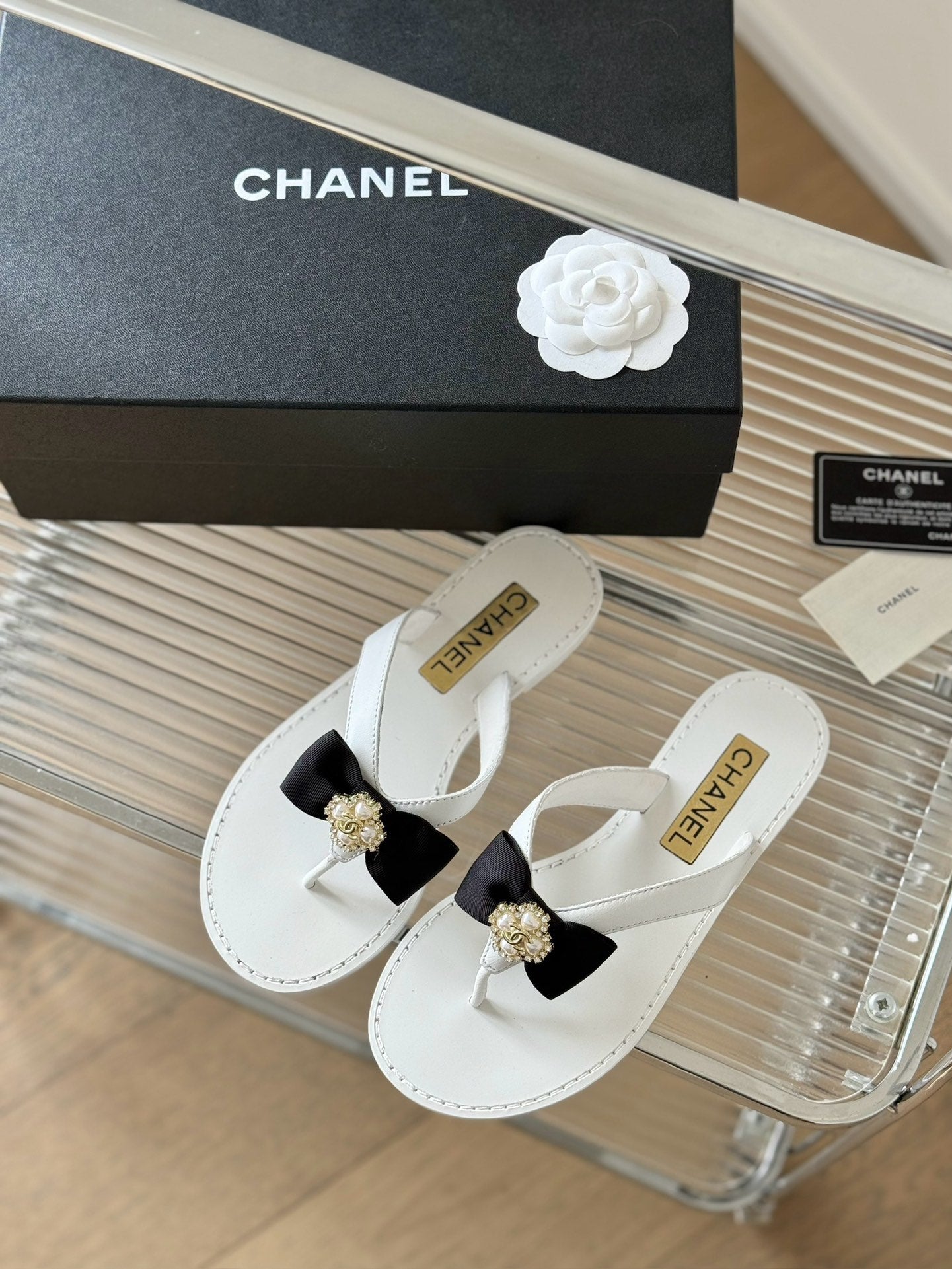 C new flip-flop bow slippers  VIP 1：1