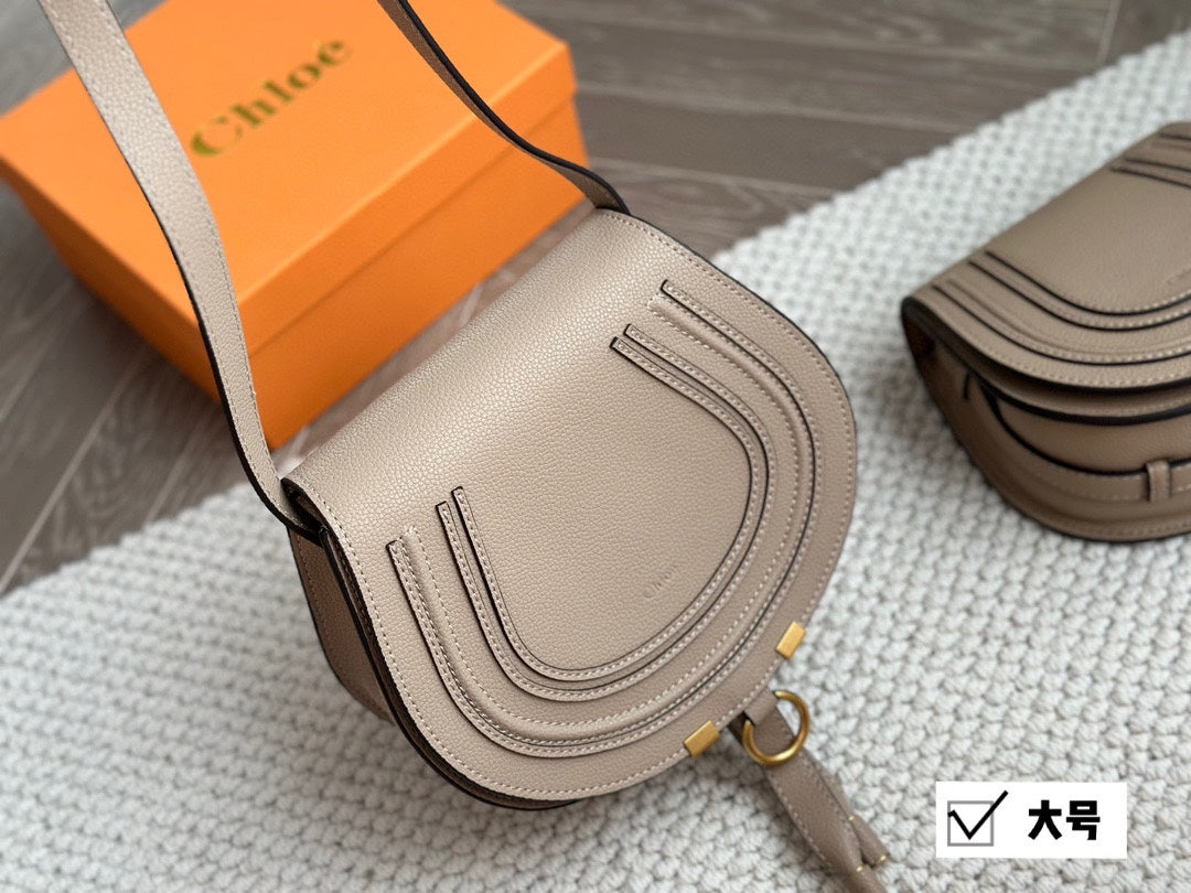 Saddle bag new Ch bag