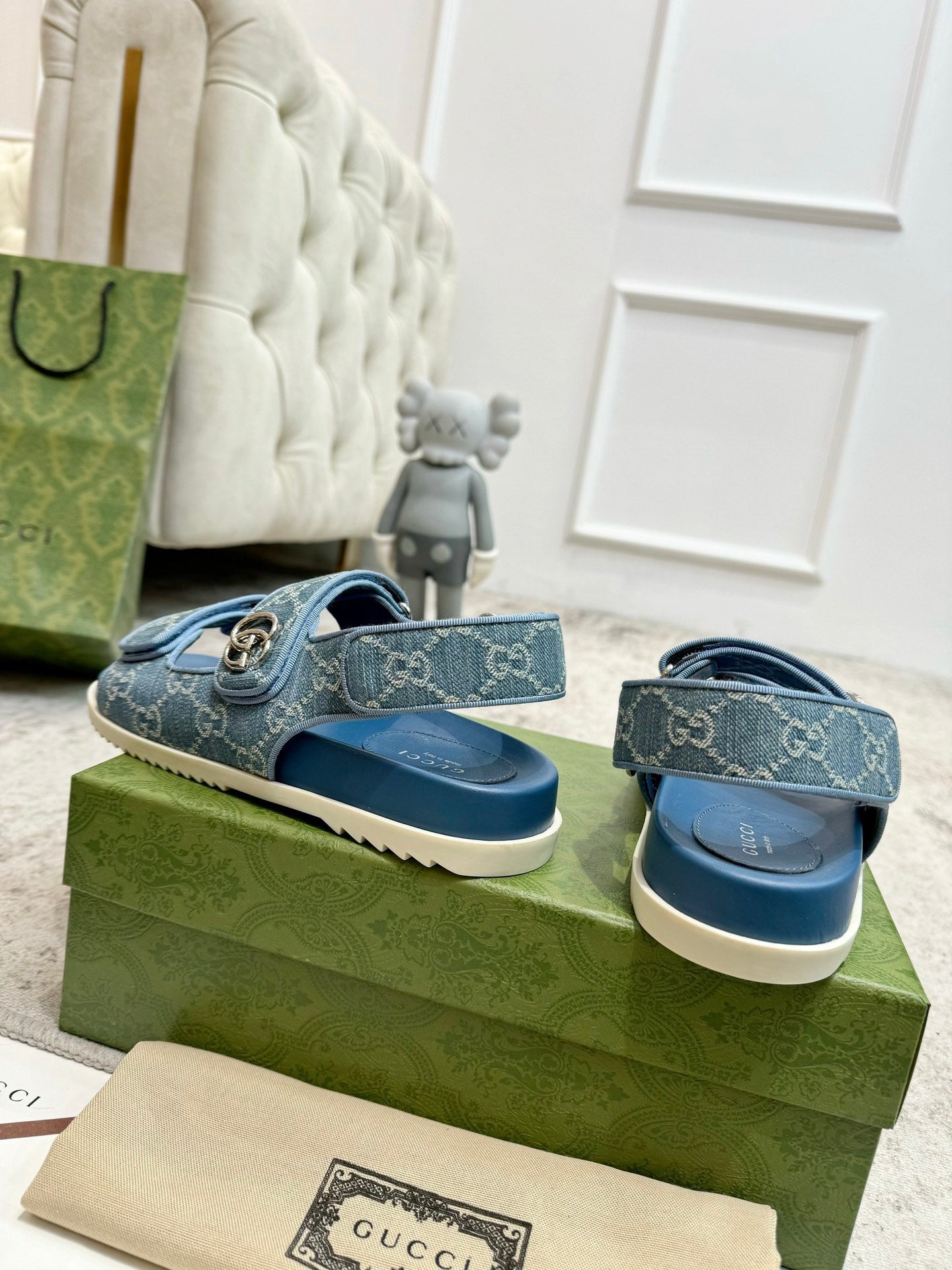 New GG Velcro flat sandals VIP  1：1