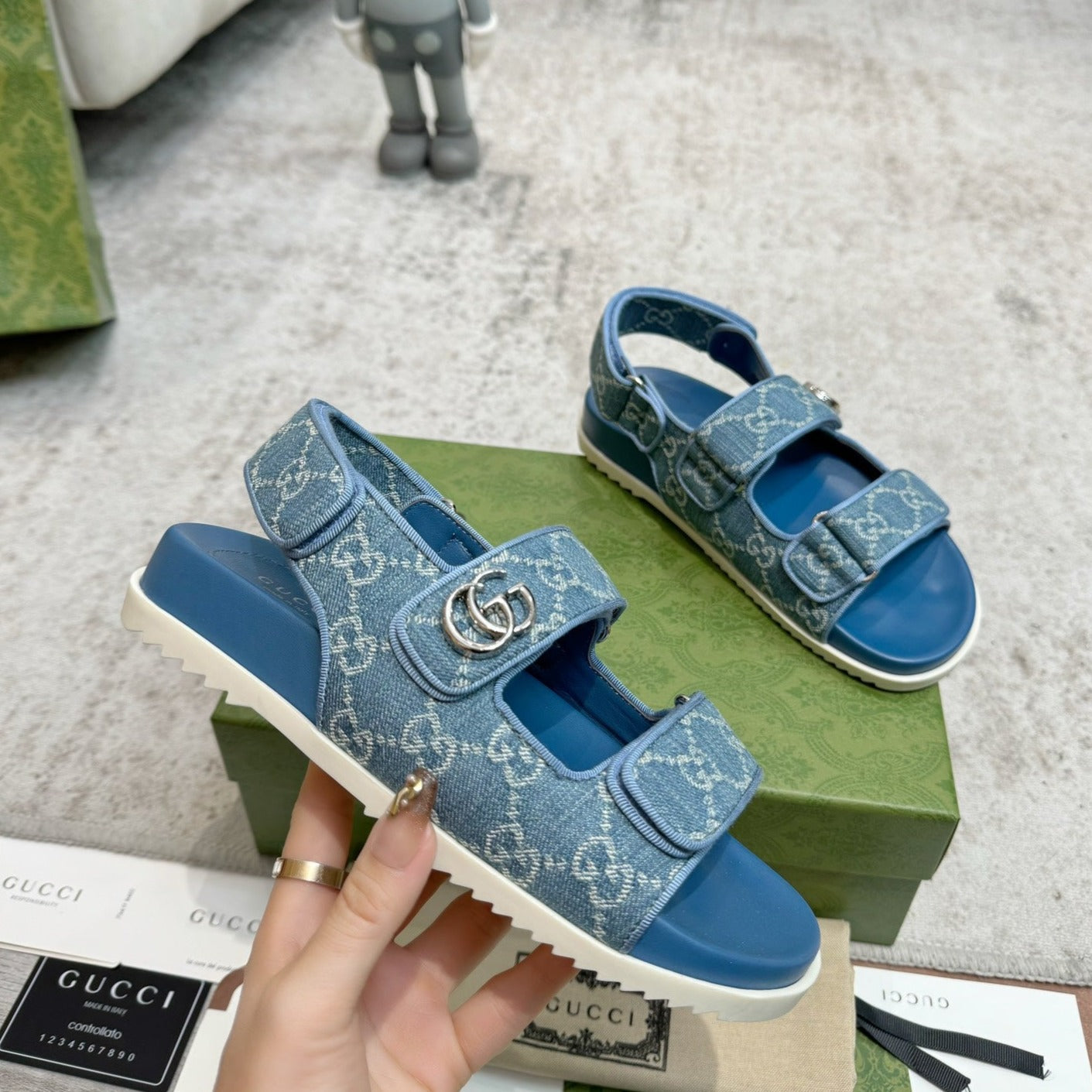 New GG Velcro flat sandals VIP  1：1