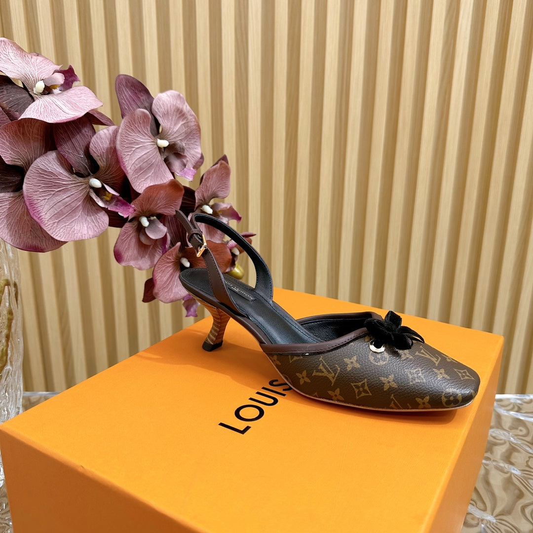 Retro literary velvet bow�cat heel sandals L*** VIP 1:1