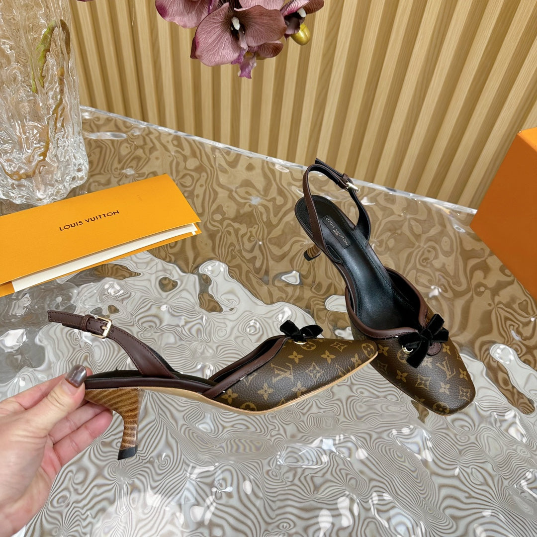 Retro literary velvet bow�cat heel sandals L*** VIP 1:1