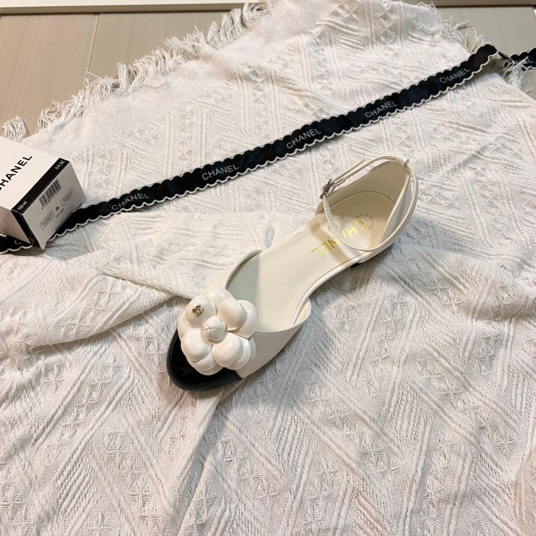 CHANEL Chanel 2024 new camellia hollow sandals