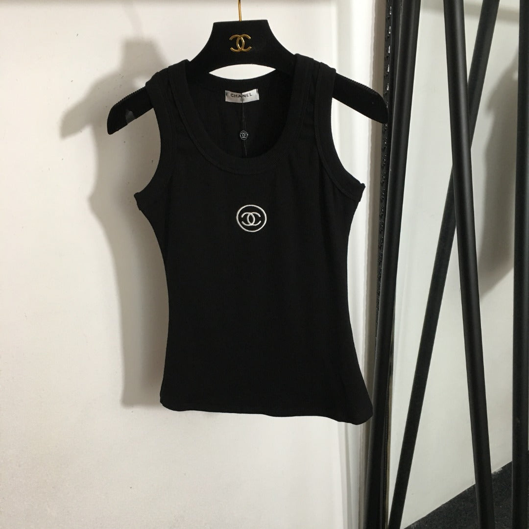 Chane* newest Chanel logo embroidered cotton vest07