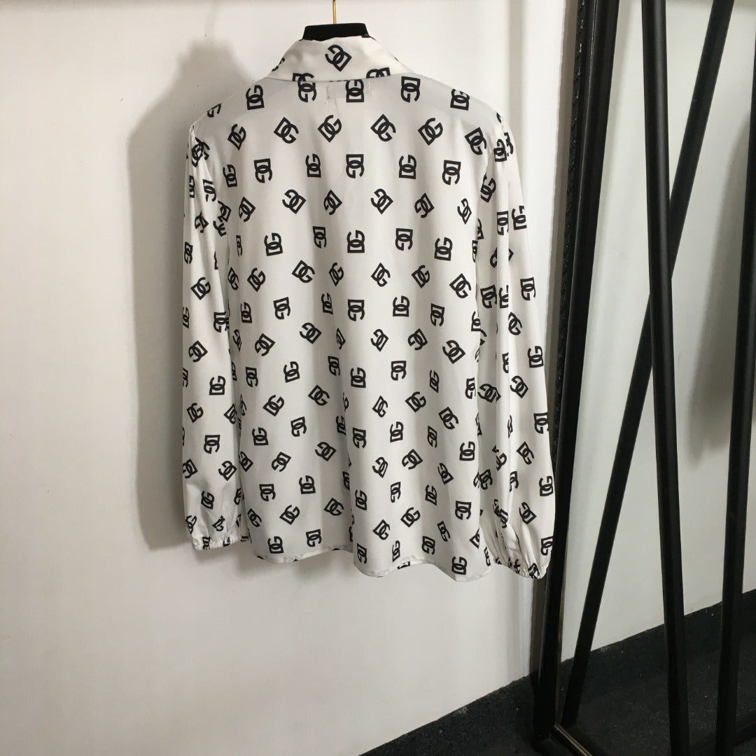 DG*New All Over Letter Print Bow Tie Collar Long Sleeve Shirt07