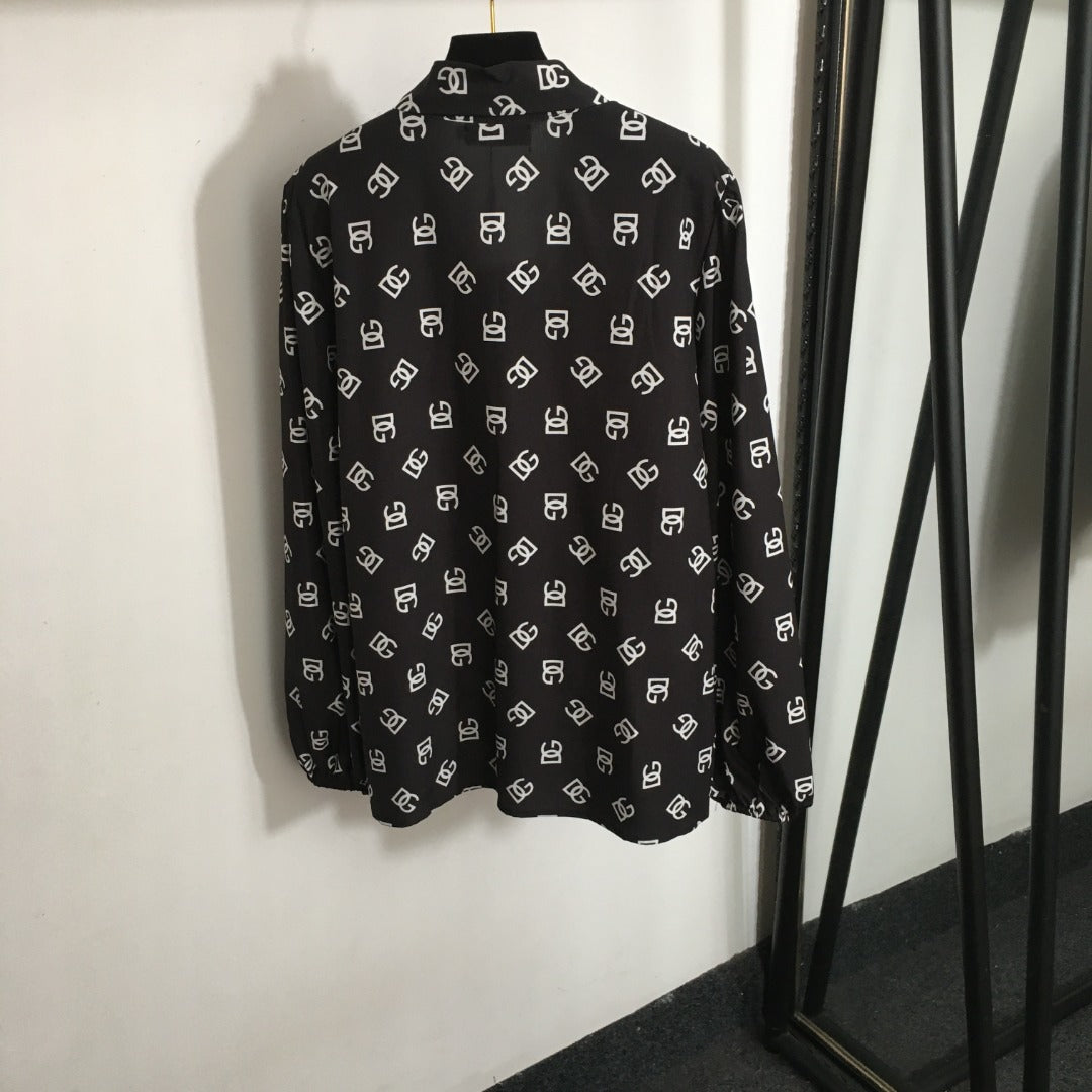 DG*New All Over Letter Print Bow Tie Collar Long Sleeve Shirt07