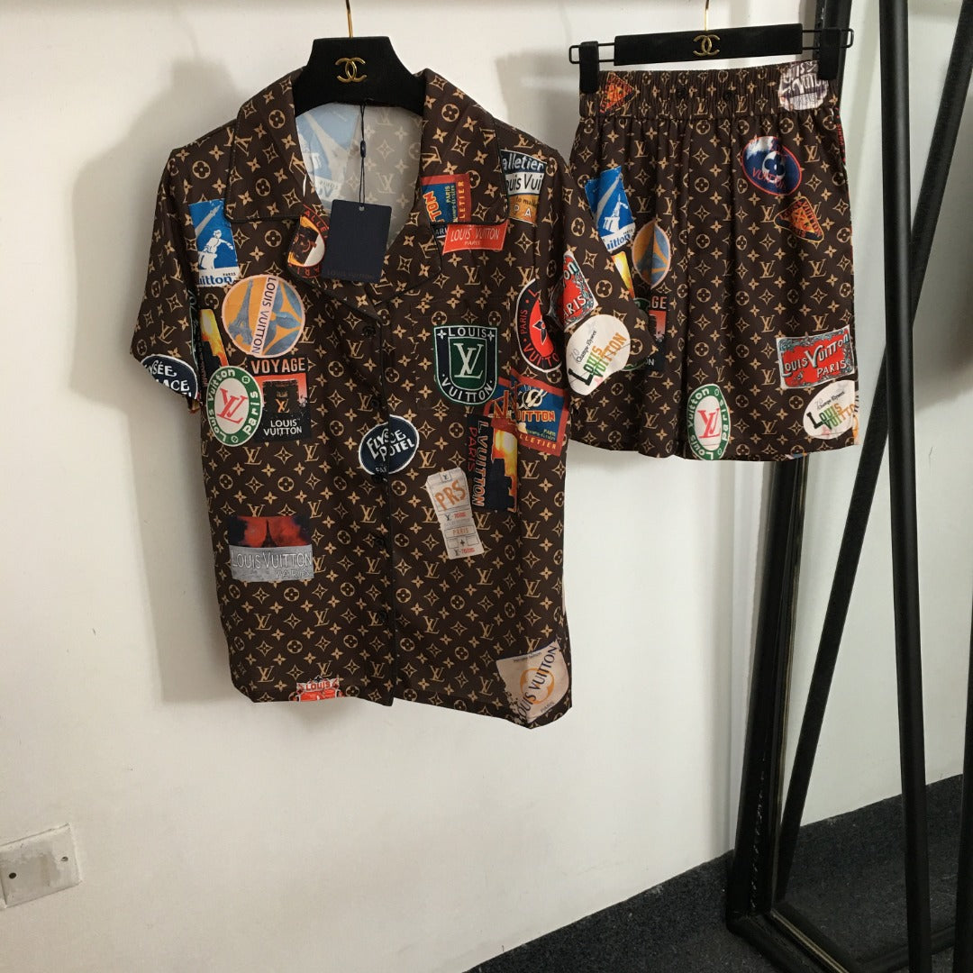 LV* new home style pajama set, retro stamp old flower logo printed short-sleeved shirt + shorts