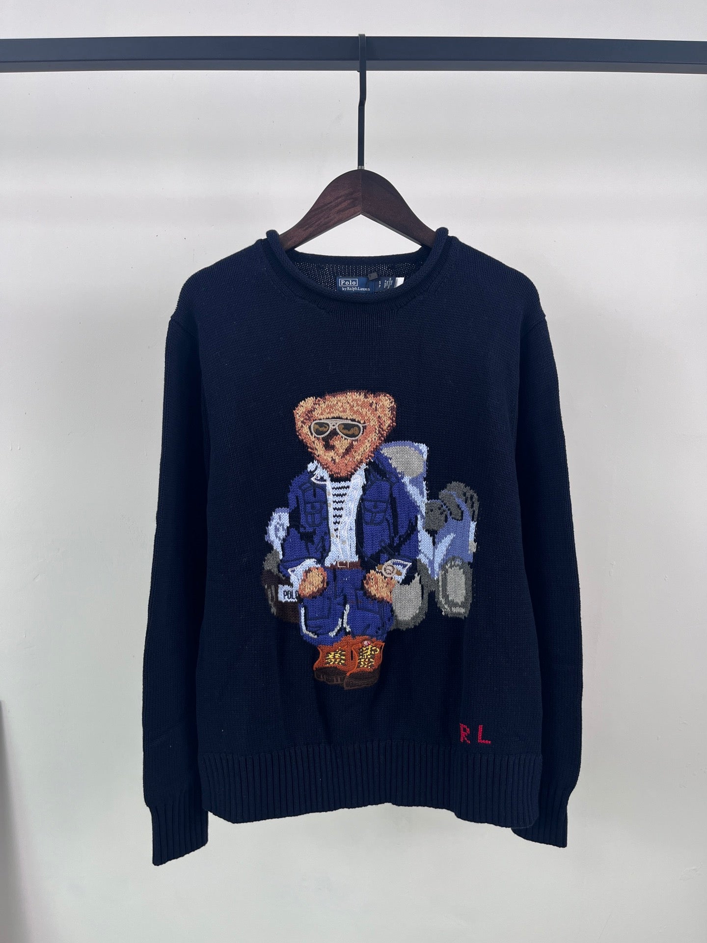 Ralph Laur** Bear Heavy Embroidery Knitted Pullover Rolled Collar Long Sleeve Sweater Women Navy Blue