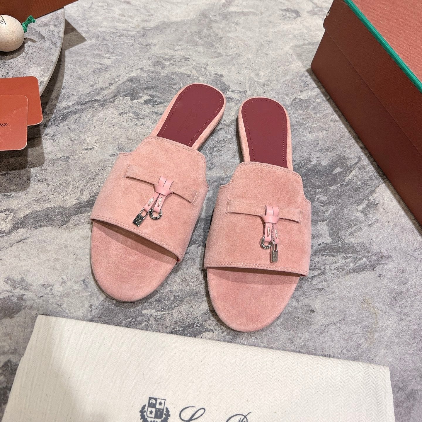 Loro Pian* Classic full leather British tassel flat slippers