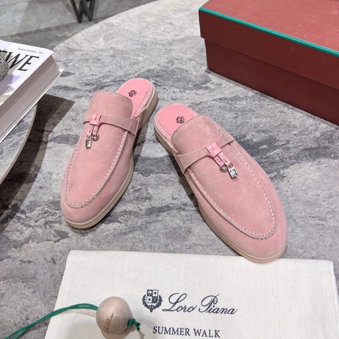 Loro Pian** Classic British tassel flat loafers