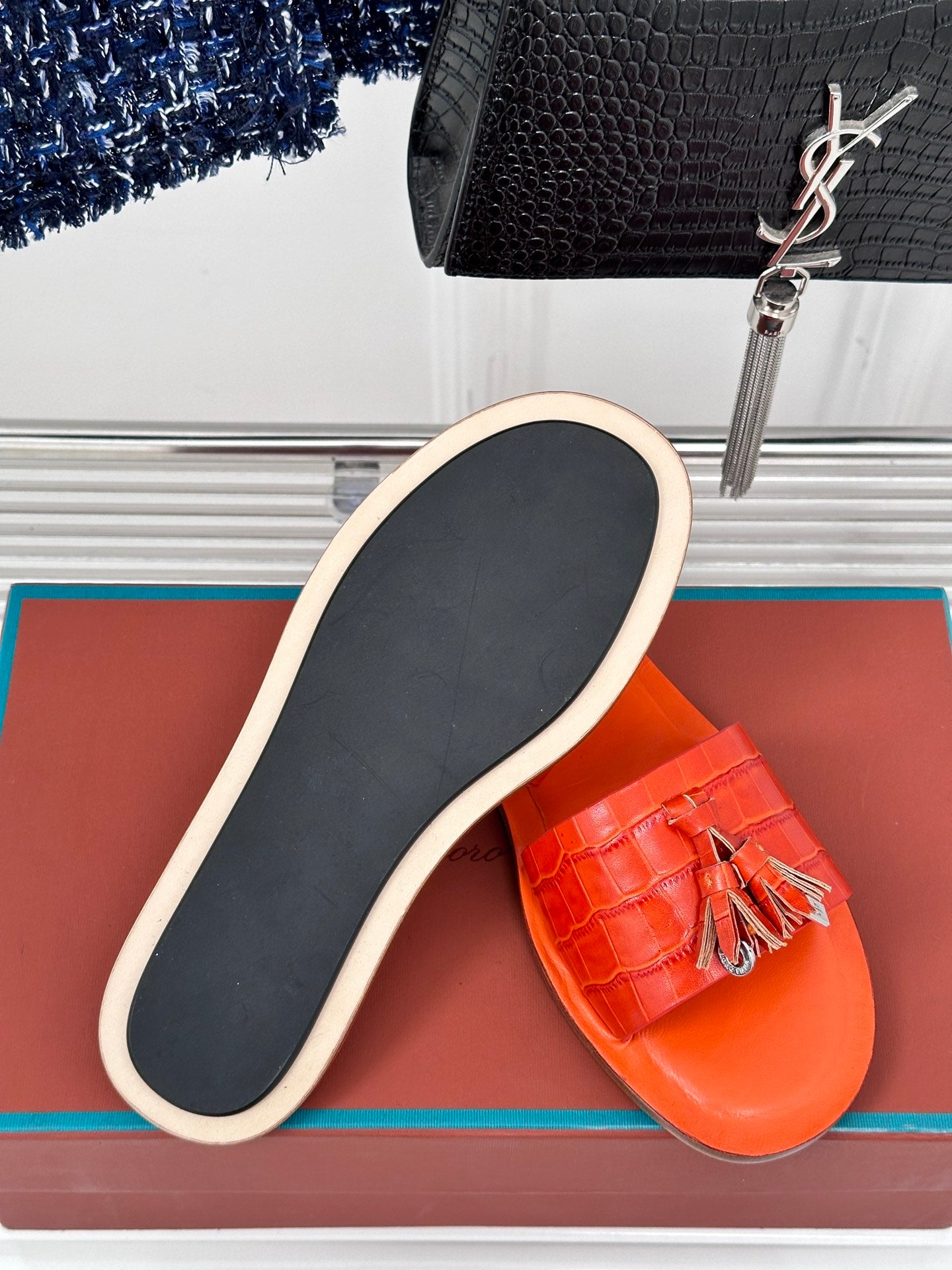 Loro Pia**/ Top quality classic retro tassel slippers VIP1:1