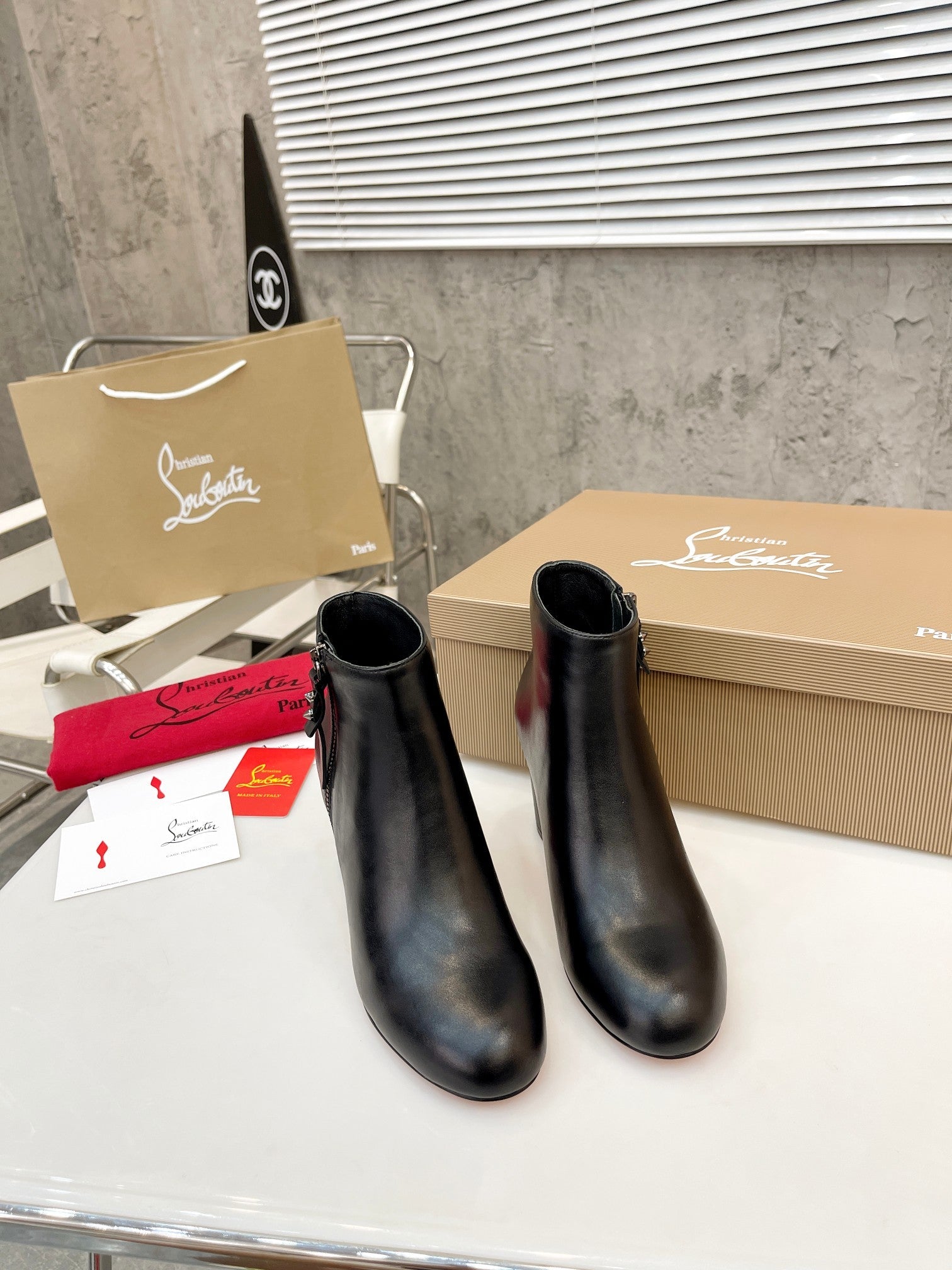 Christi** Loubout** boots vip1:1