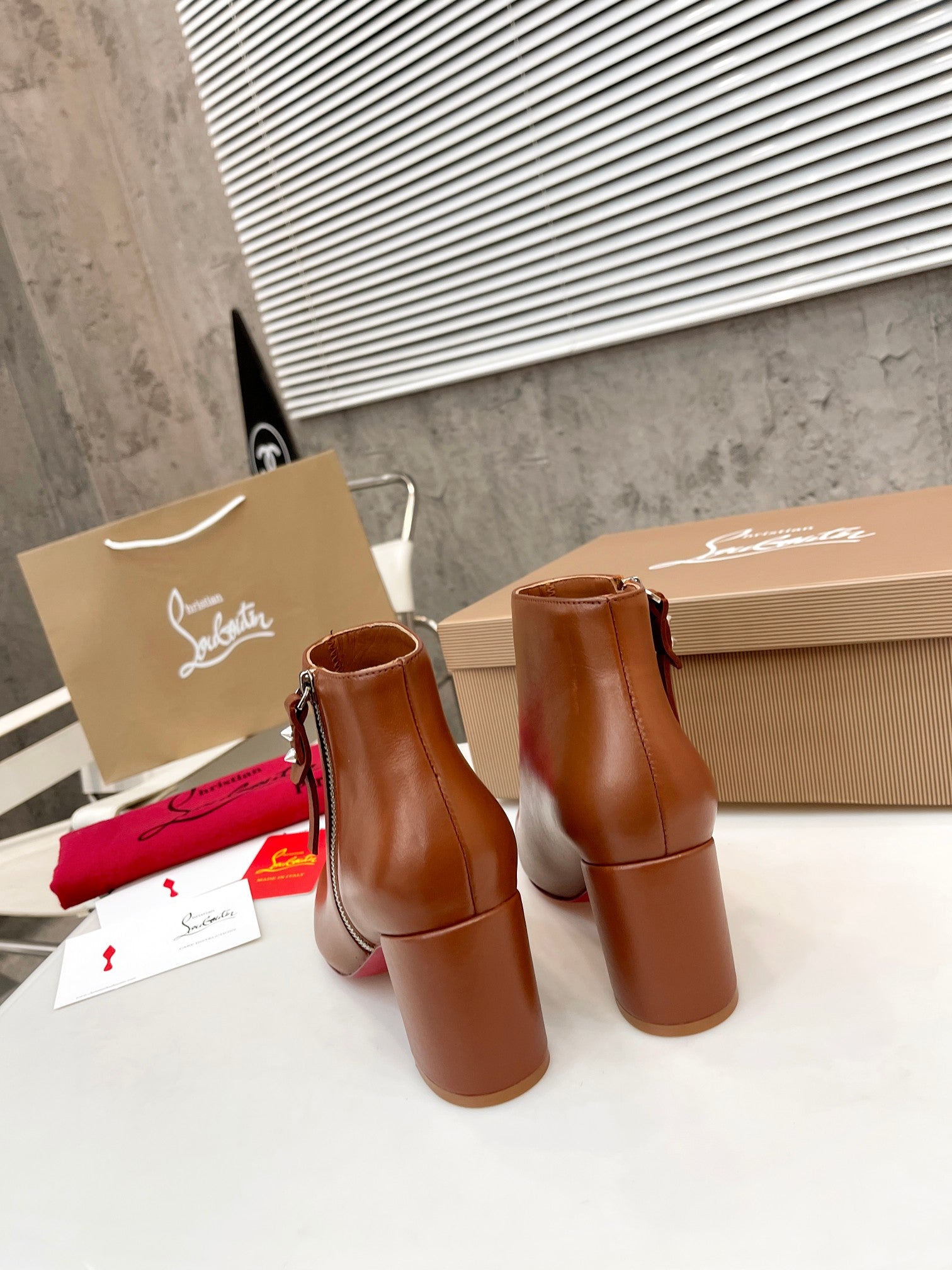 Christi** Loubout** boots vip1:1