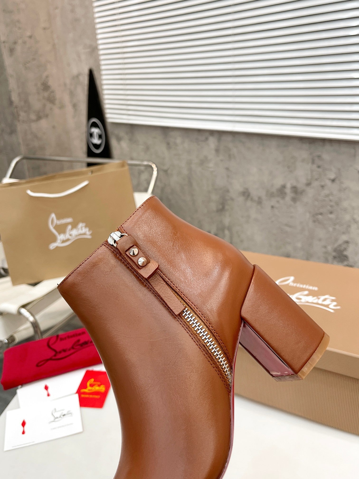 Christi** Loubout** boots vip1:1