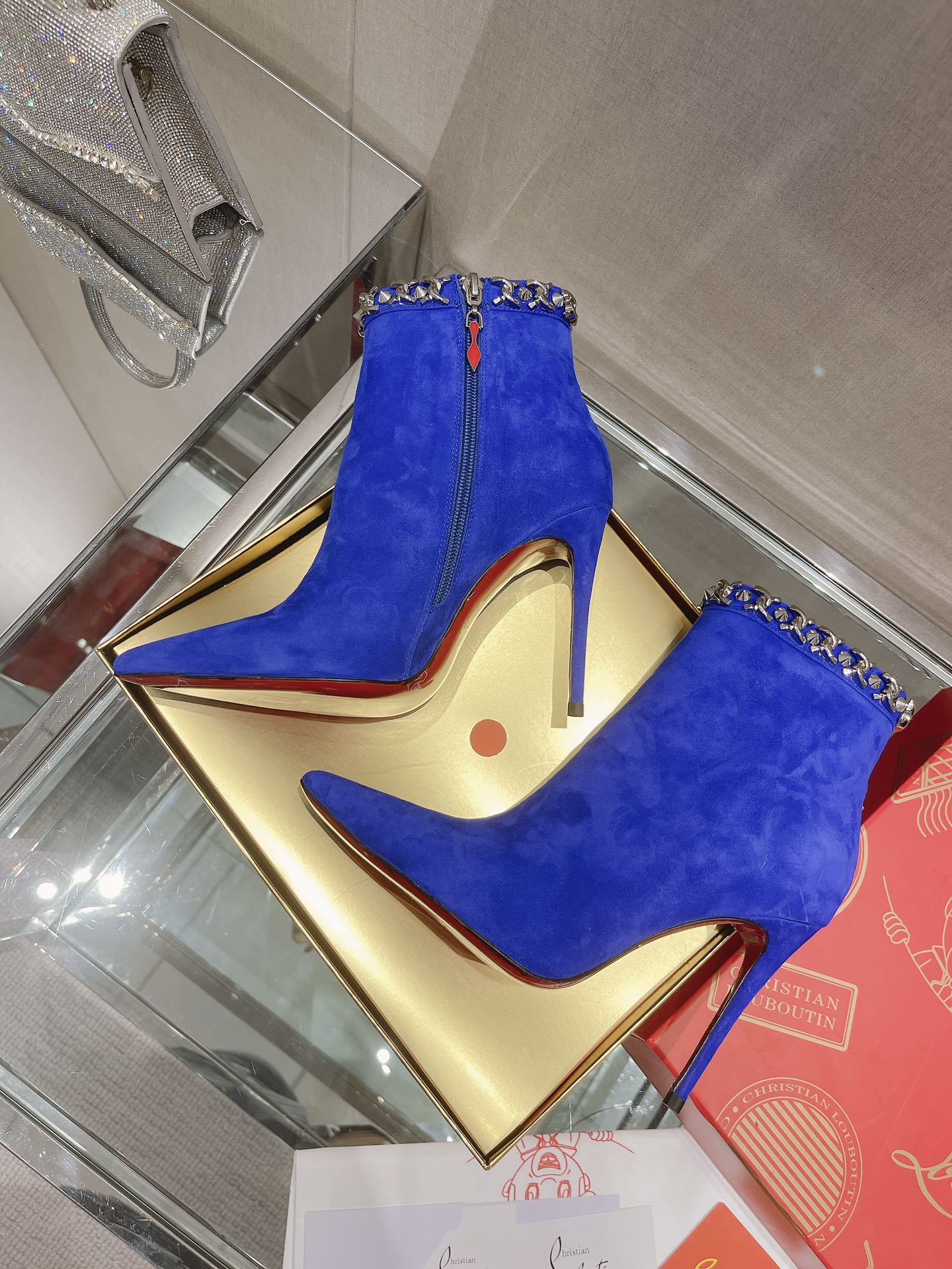 Christi** Loubout** new hardware chain ⛓ VIP1:1