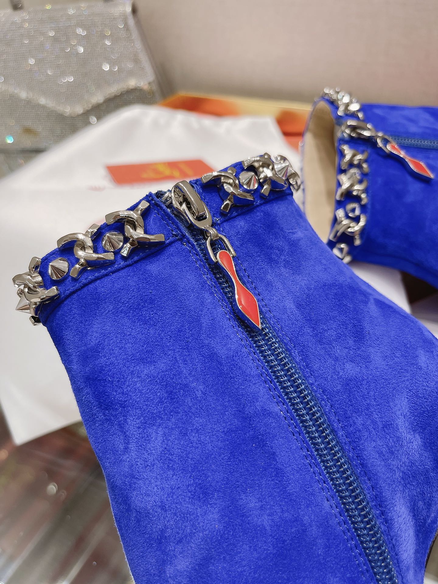 Christi** Loubout** new hardware chain ⛓ VIP1:1