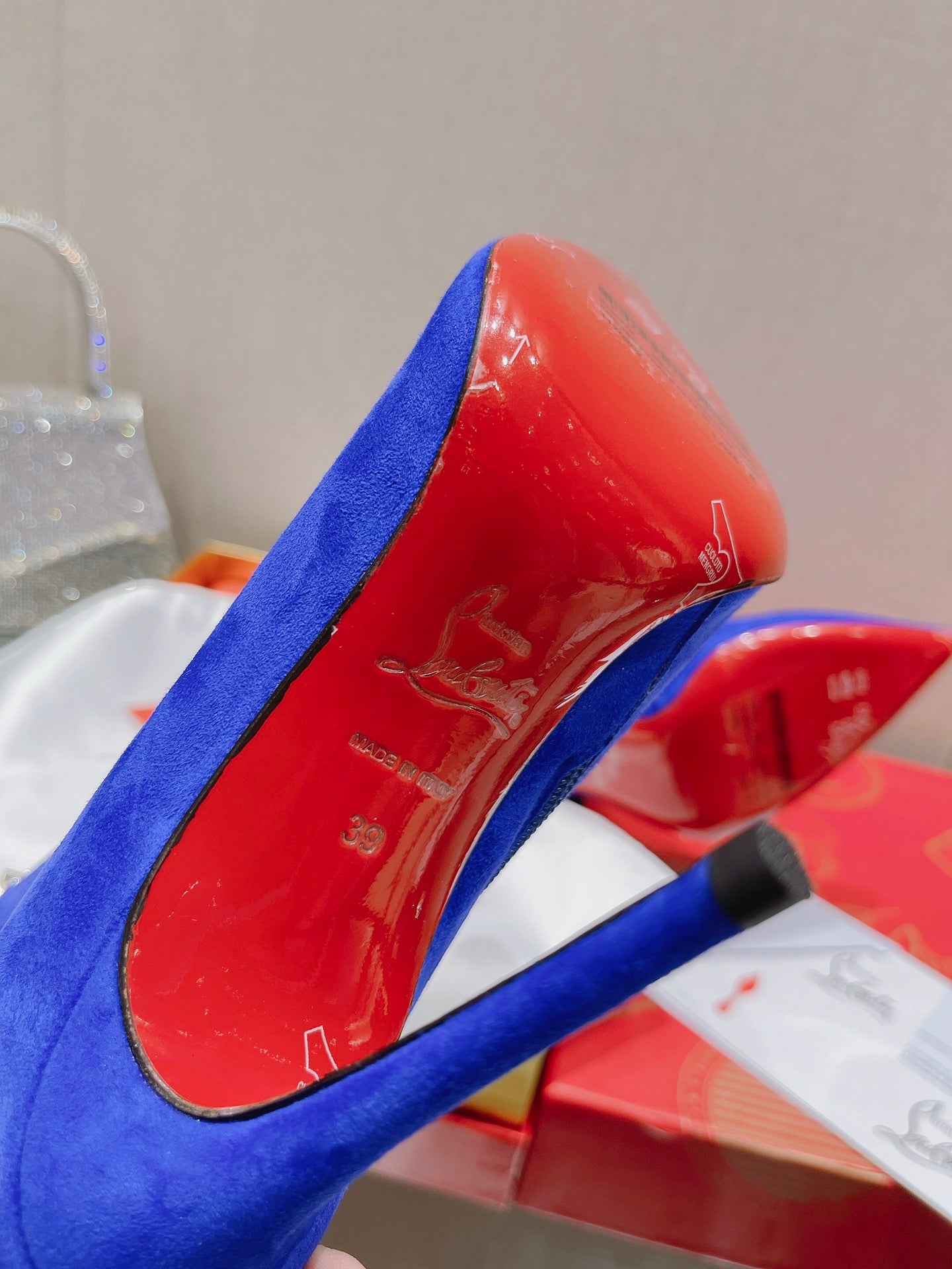 Christi** Loubout** new hardware chain ⛓ VIP1:1