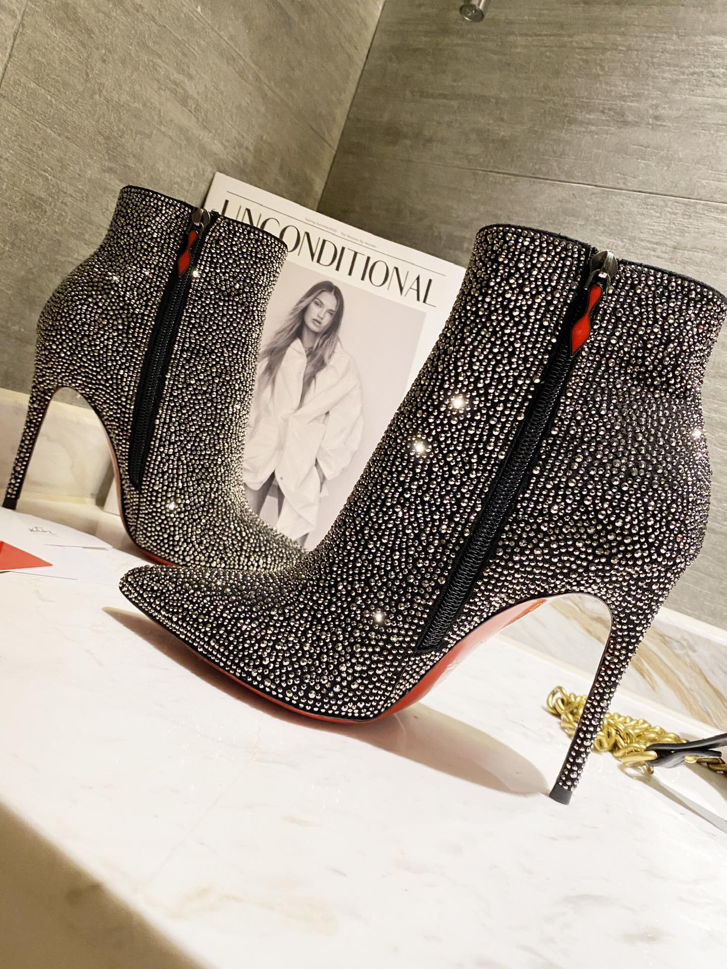 Christi** Loubout** new full diamond VIP1:1