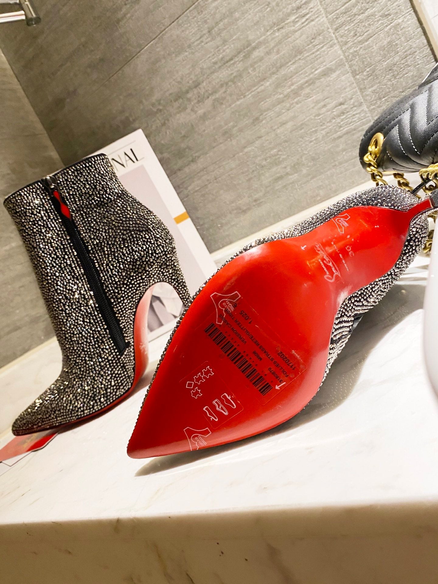 Christi** Loubout** new full diamond VIP1:1