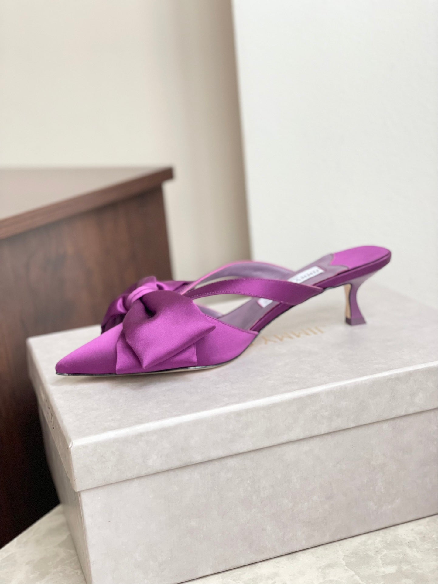 Jim** Cho* Mules VIP1:1