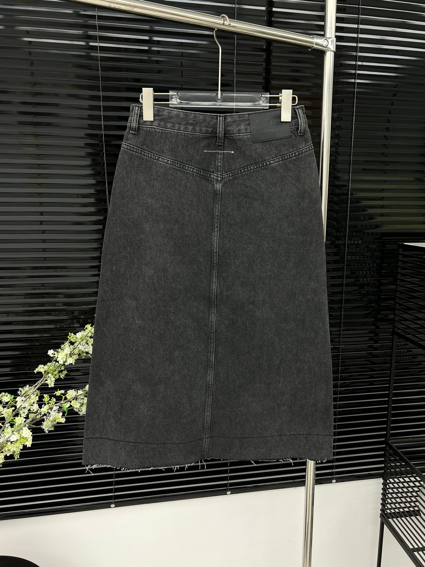 MM6 embroidered number skirt