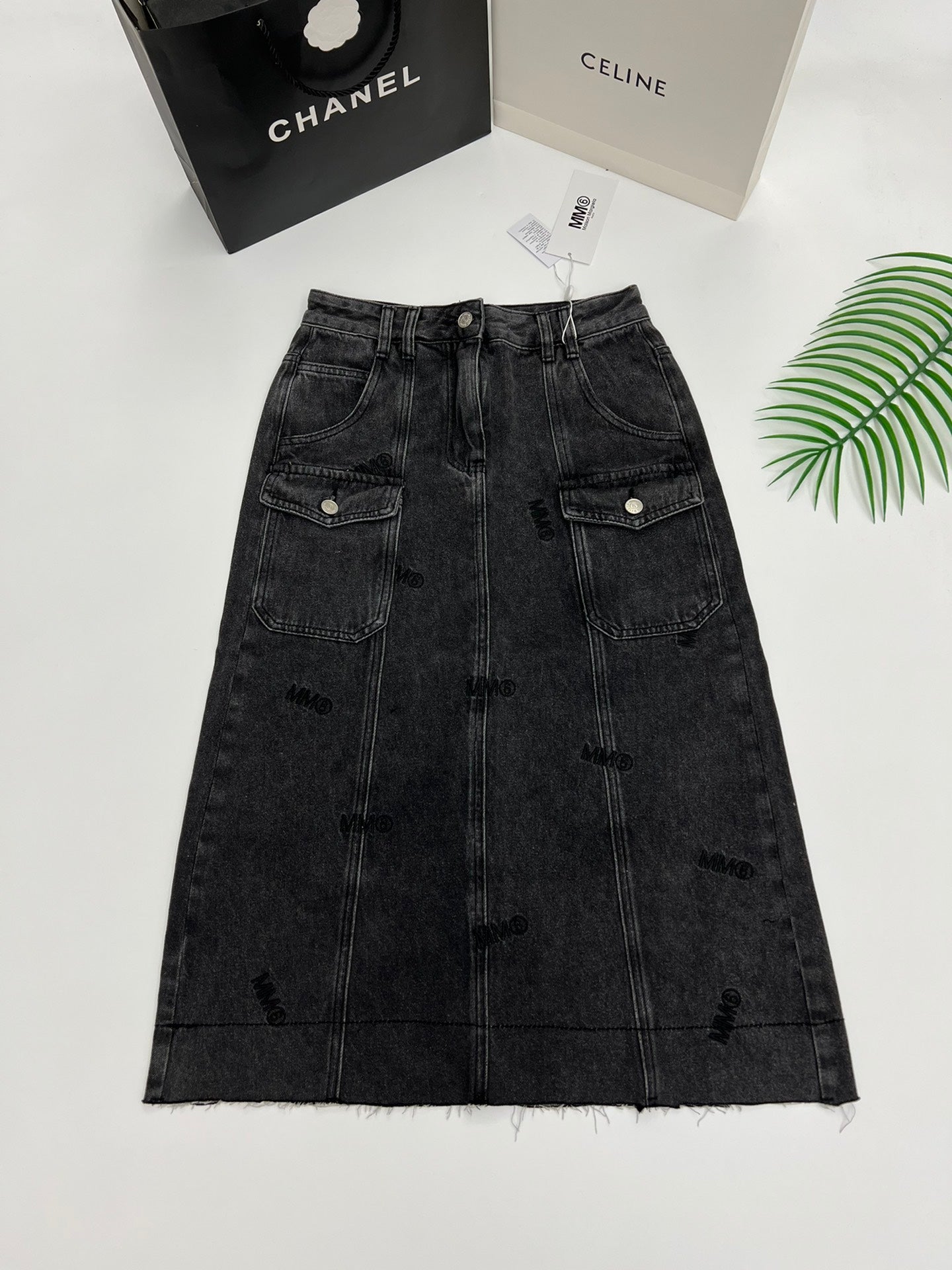 MM6 embroidered number skirt