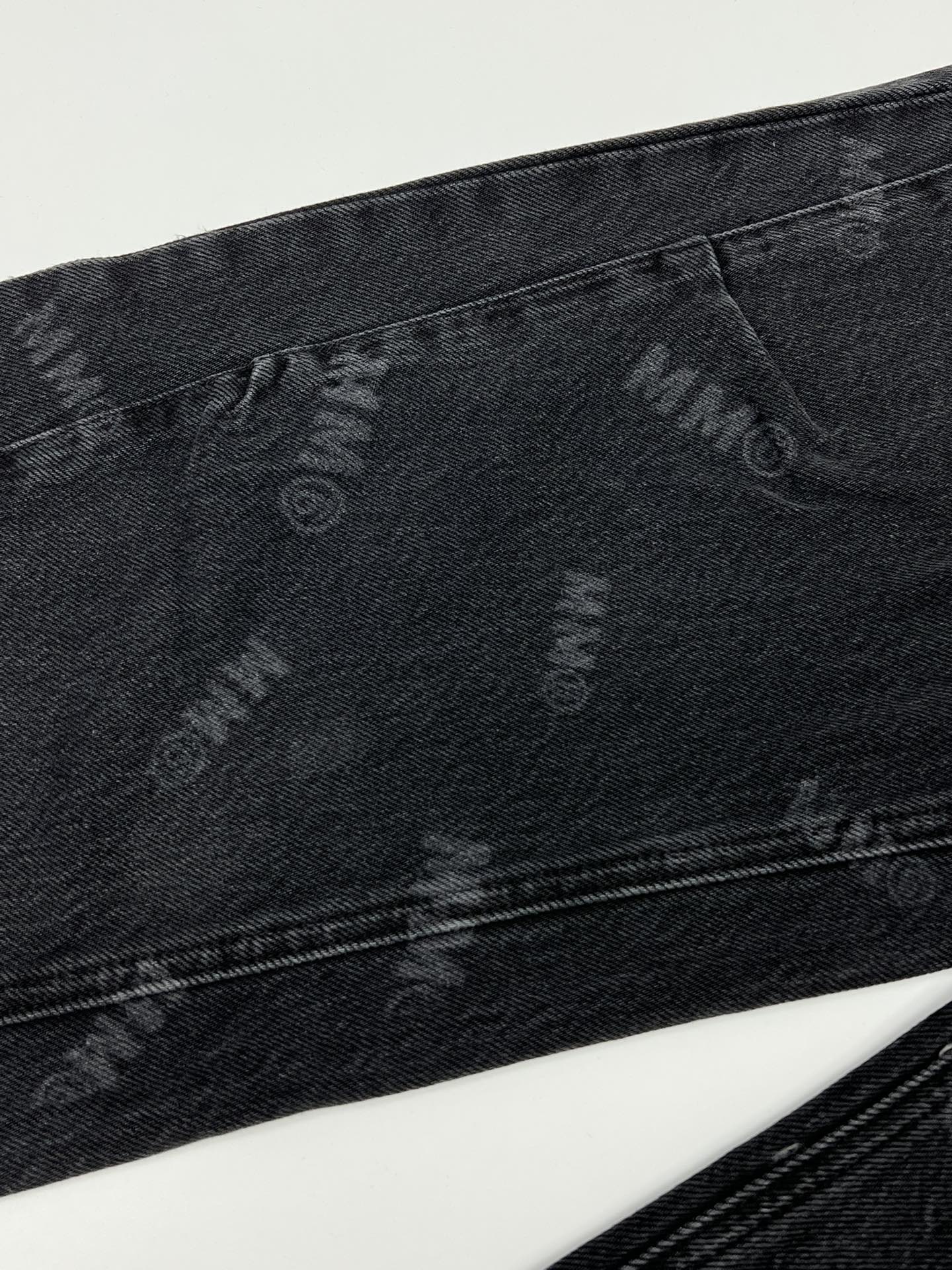 MM6 front and back gradient full print trousers