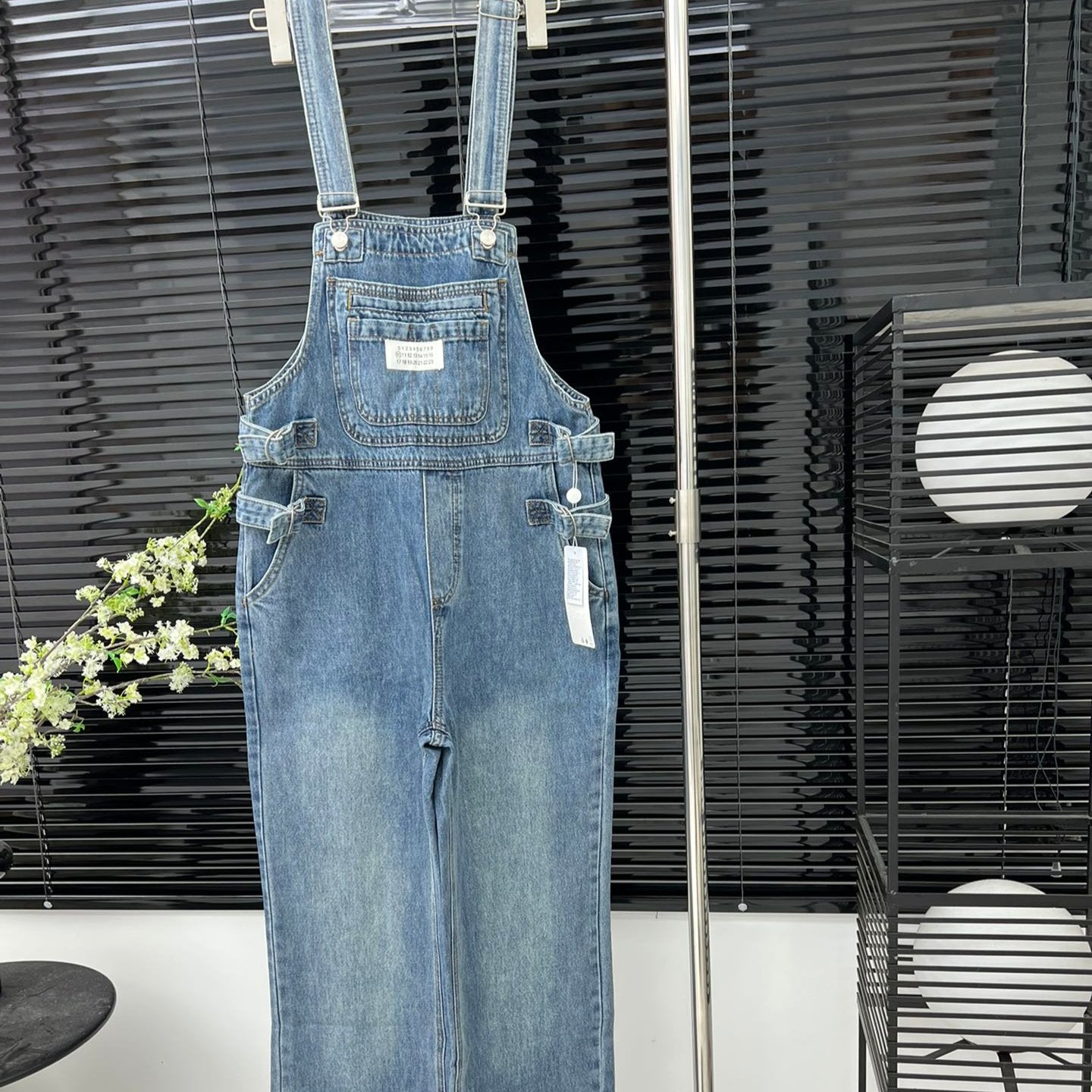 Mm6 waist buckle age-reducing overalls denim trousers