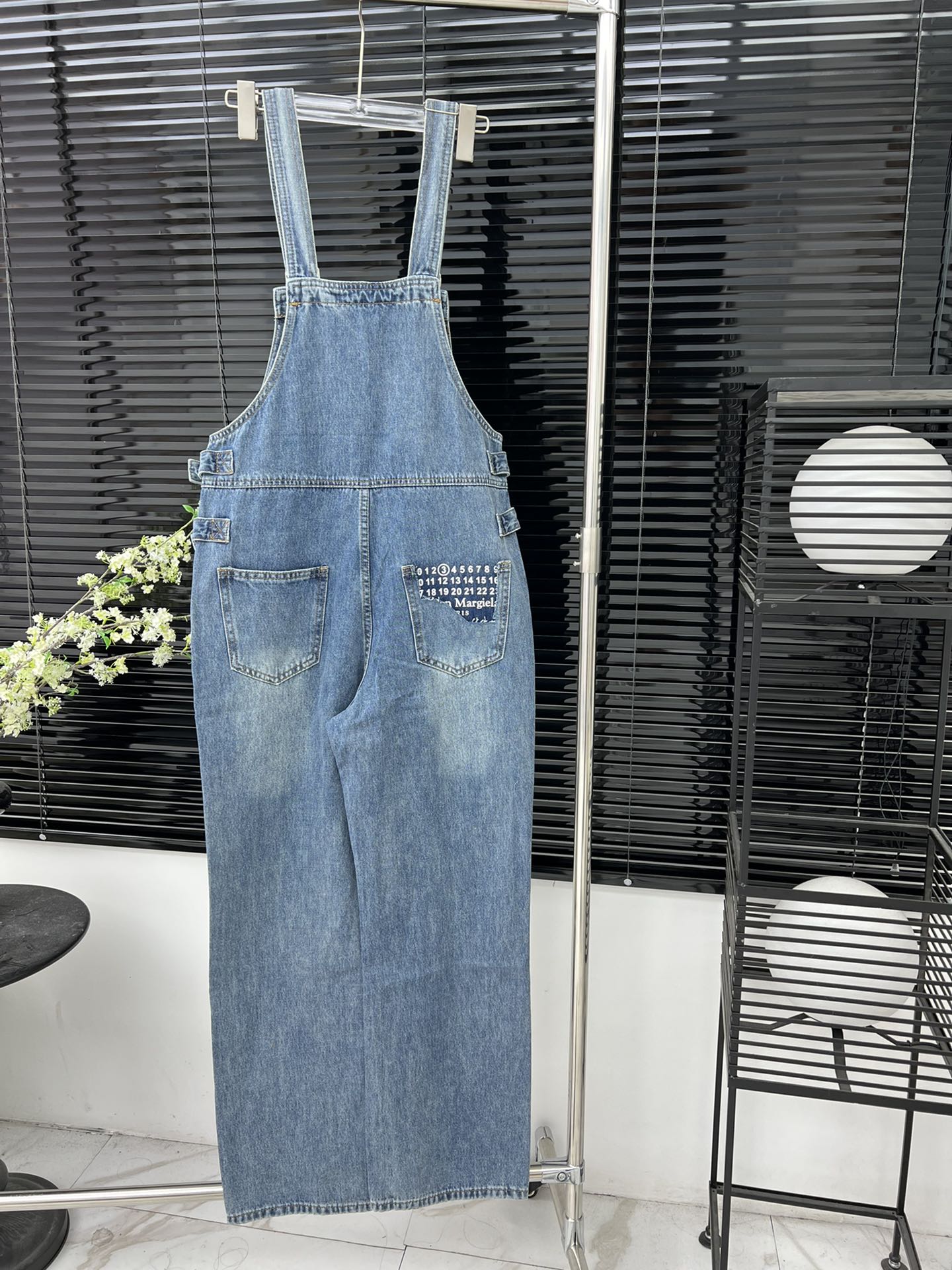 Mm6 waist buckle age-reducing overalls denim trousers